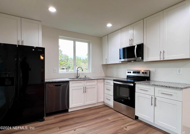 9672 SIBBALD Road, Jacksonville, FL 32208