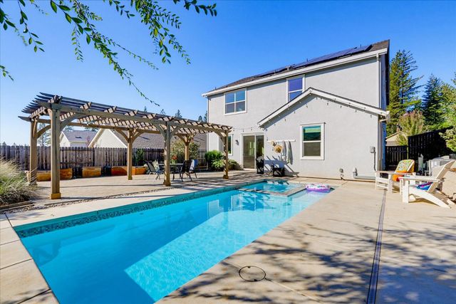 127 Berriman Loop, Grass Valley, CA 95945