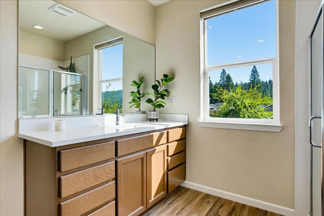 127 Berriman Loop, Grass Valley, CA 95945