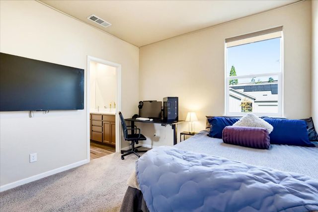 127 Berriman Loop, Grass Valley, CA 95945