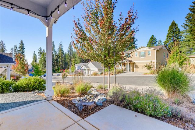 127 Berriman Loop, Grass Valley, CA 95945