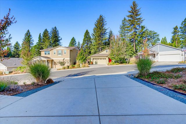127 Berriman Loop, Grass Valley, CA 95945