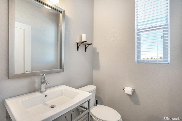6972 W Alaska Drive, Lakewood, CO 80226