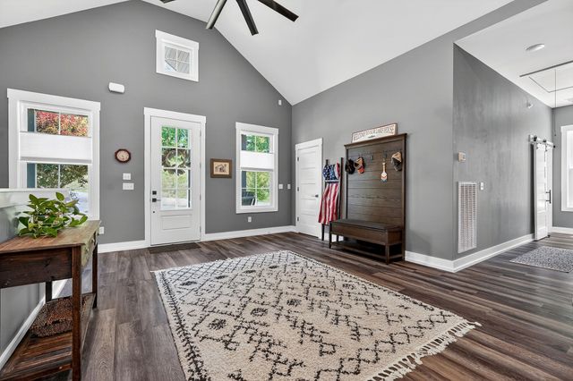 193 Wilson Cir, Smithville, TN 37166