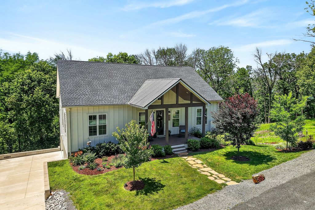 193 Wilson Cir, Smithville, TN 37166
