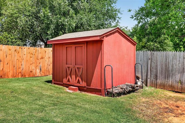 11021 Larkin Lane, Oklahoma City, OK 73130
