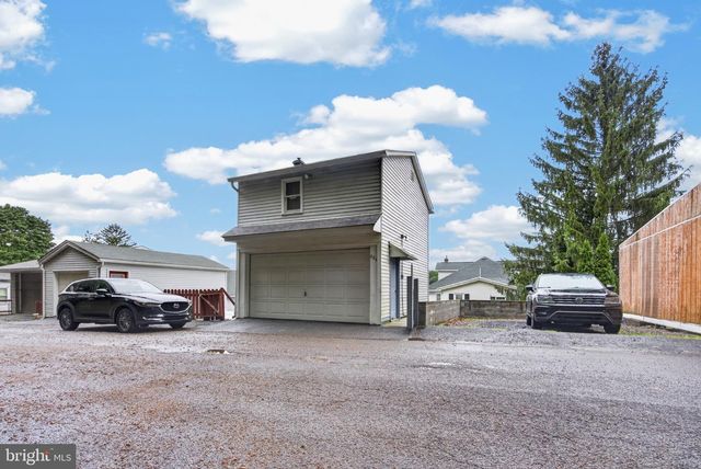 624 ARLINGTON ST, Tamaqua, PA 18252