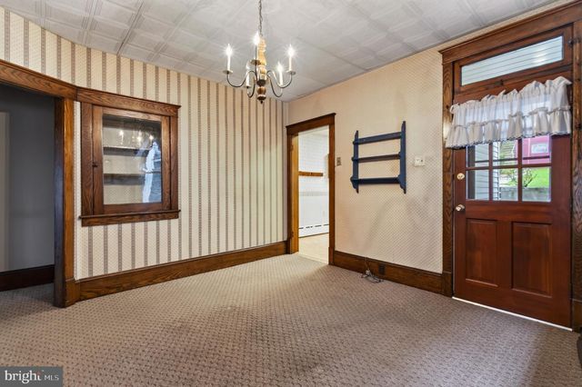624 ARLINGTON ST, Tamaqua, PA 18252