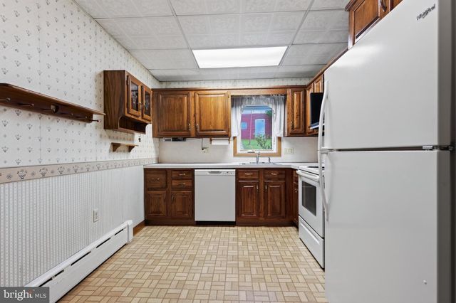 624 ARLINGTON ST, Tamaqua, PA 18252