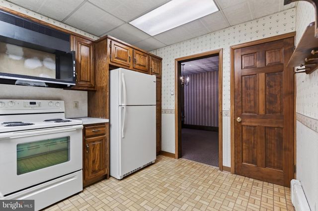 624 ARLINGTON ST, Tamaqua, PA 18252