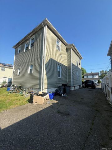39 Pleasant Avenue, Roosevelt, NY 11575