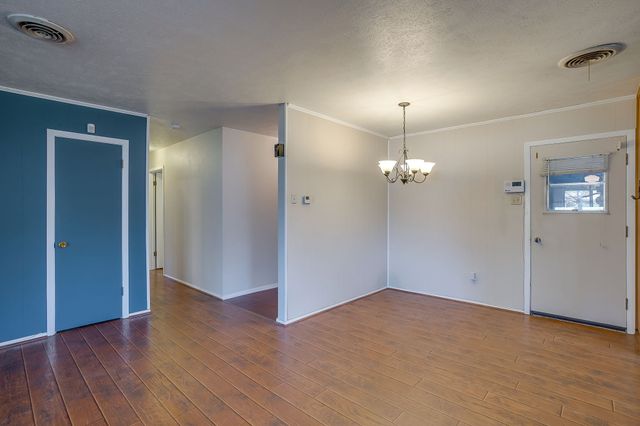 308 Thompson Court, Saginaw, TX 76179