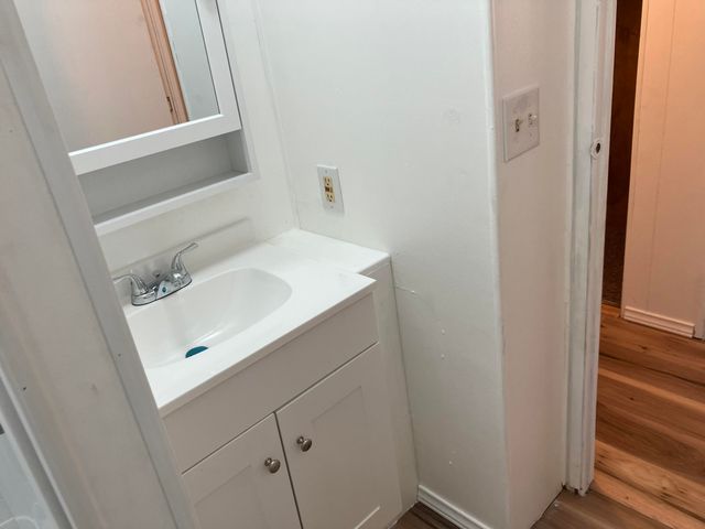 314 N Albert Avenue 101, Exeter, CA 93221