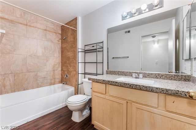 950 Seven Hills Drive 524, Henderson, NV 89052