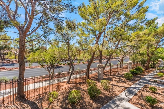 950 Seven Hills Drive 524, Henderson, NV 89052