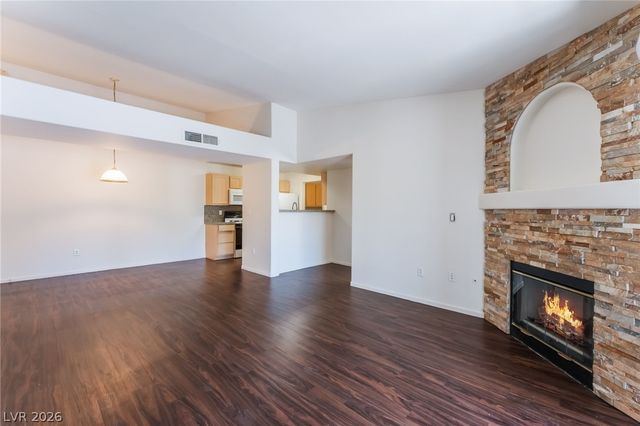 950 Seven Hills Drive 524, Henderson, NV 89052