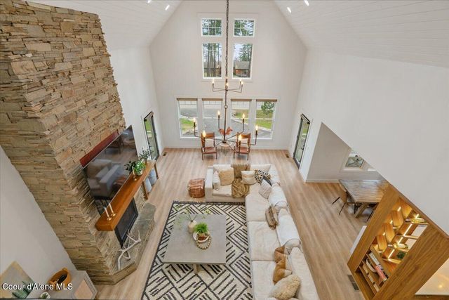357 E David Thompson Rd, Hope, ID 83836