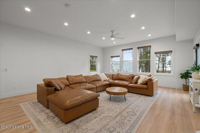 357 E David Thompson Rd, Hope, ID 83836