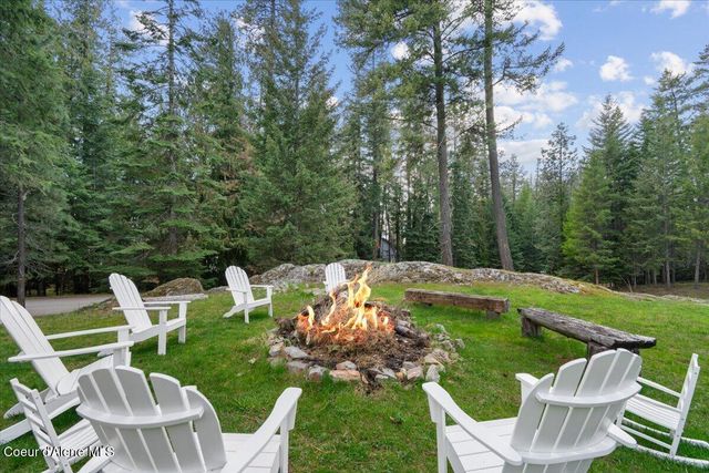 357 E David Thompson Rd, Hope, ID 83836