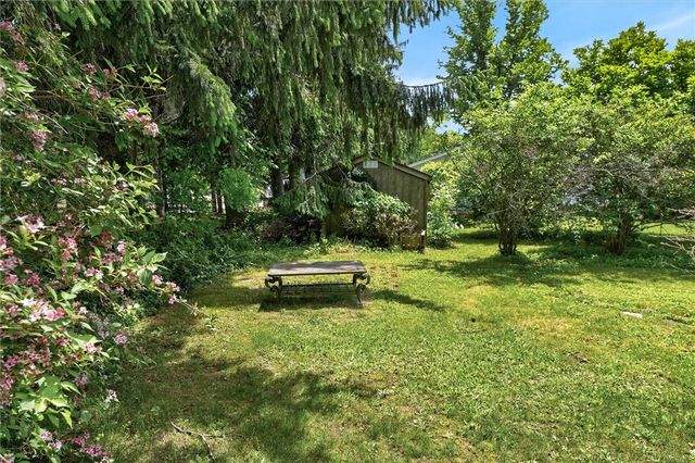 52 Mill Road, Greece, NY 14626