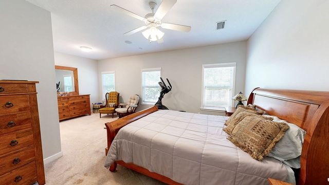 218 Azalea Lane, Headland, AL 36345