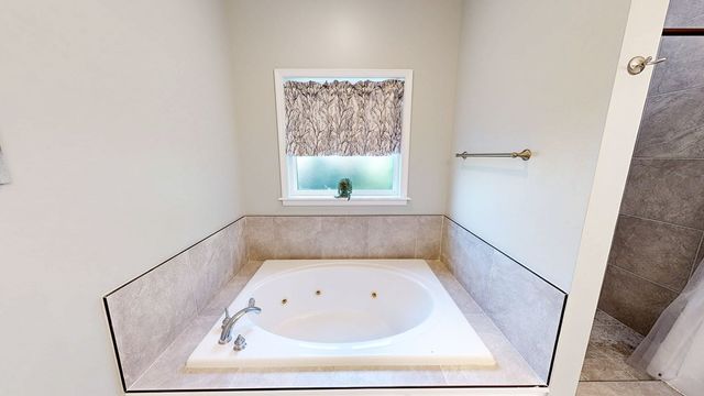 218 Azalea Lane, Headland, AL 36345