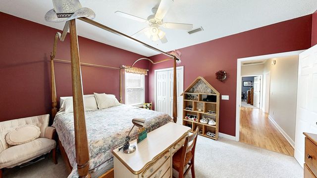 218 Azalea Lane, Headland, AL 36345