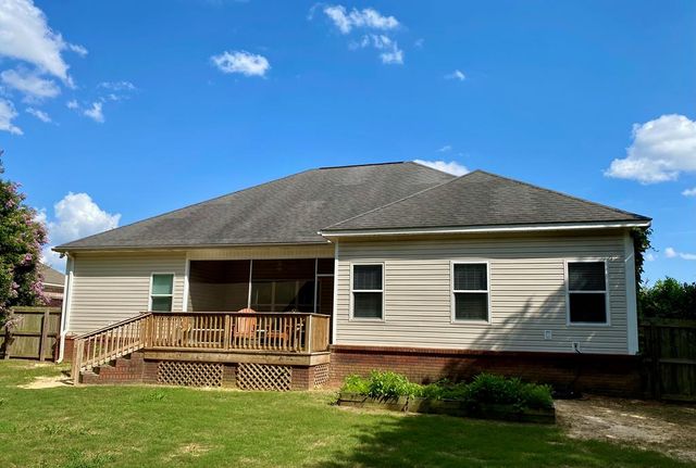 218 Azalea Lane, Headland, AL 36345