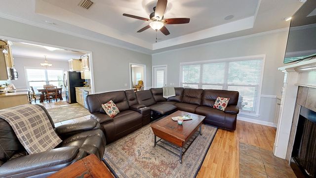 218 Azalea Lane, Headland, AL 36345