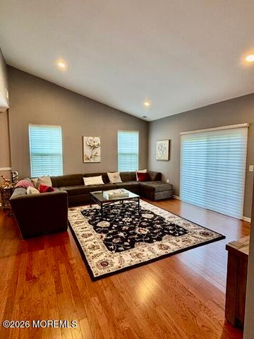 61 Diamond Spring Drive, Monroe, NJ 08831