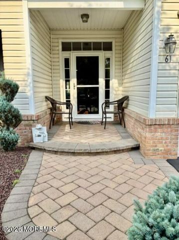 61 Diamond Spring Drive, Monroe, NJ 08831