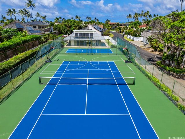 824 N Kalaheo Avenue A, Kailua, HI 96734