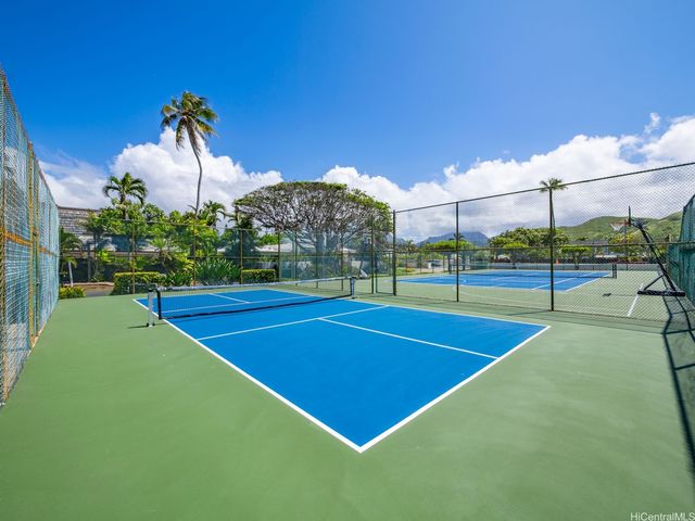 824 N Kalaheo Avenue A, Kailua, HI 96734