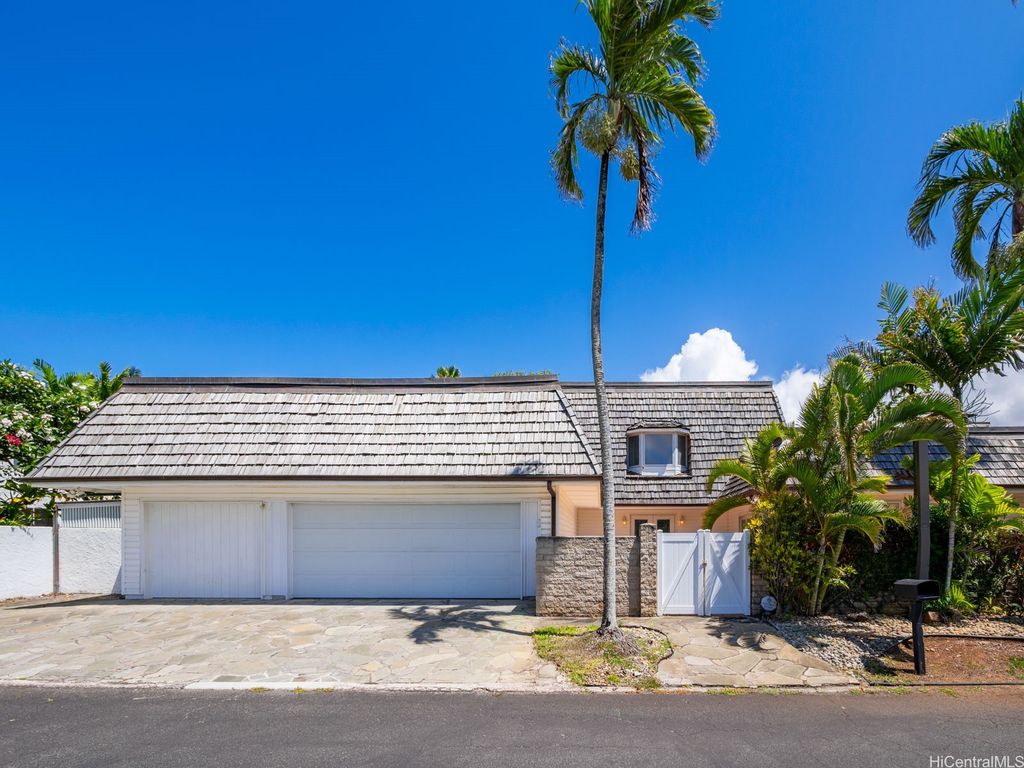 824 N Kalaheo Avenue A, Kailua, HI 96734