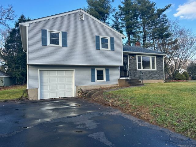 15 Lancaster Road, Glastonbury, CT 06033