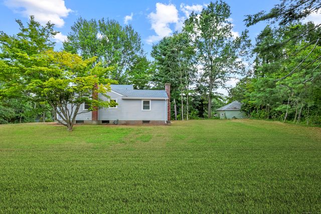 15 Lancaster Road, Glastonbury, CT 06033