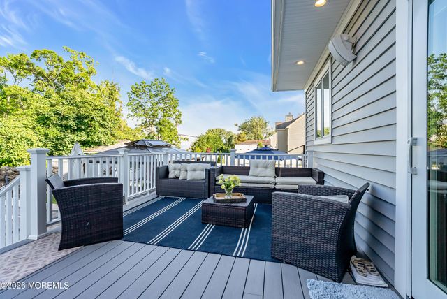 243 Overbrook Avenue, Oakhurst, NJ 07755