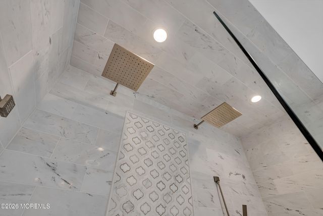 243 Overbrook Avenue, Oakhurst, NJ 07755