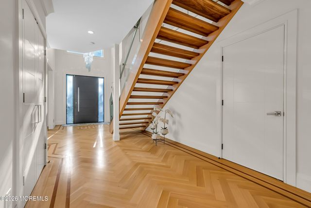 243 Overbrook Avenue, Oakhurst, NJ 07755