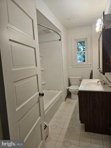 69 N WATER ST, Lititz, PA 17543