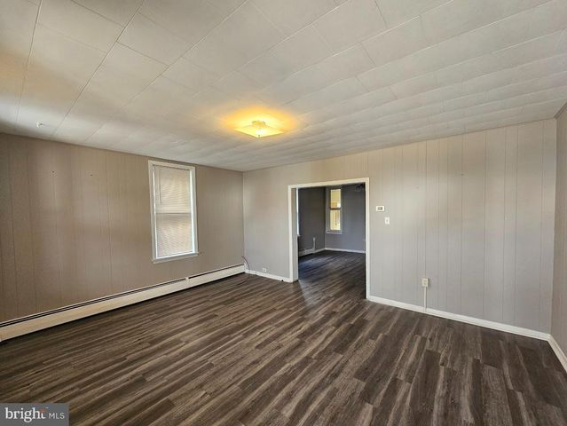 69 N WATER ST, Lititz, PA 17543