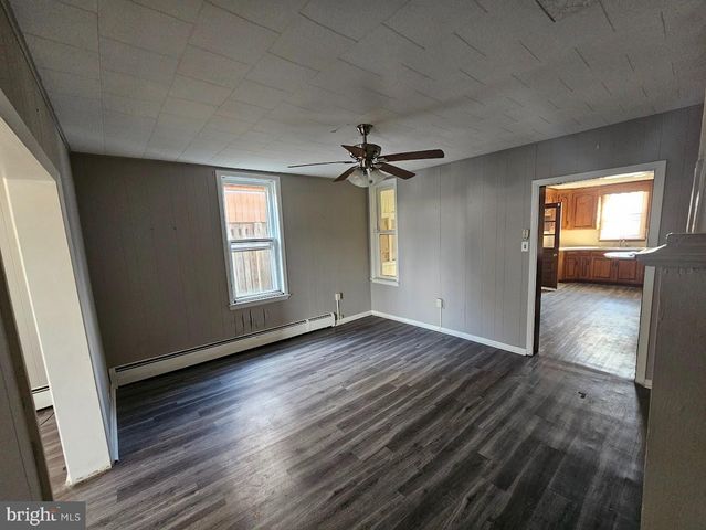 69 N WATER ST, Lititz, PA 17543