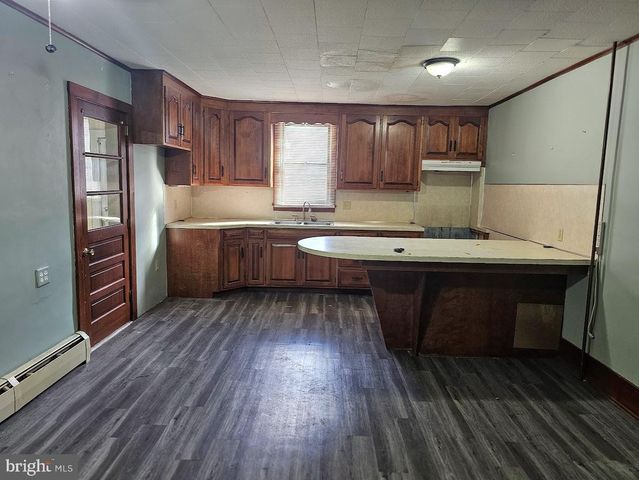 69 N WATER ST, Lititz, PA 17543