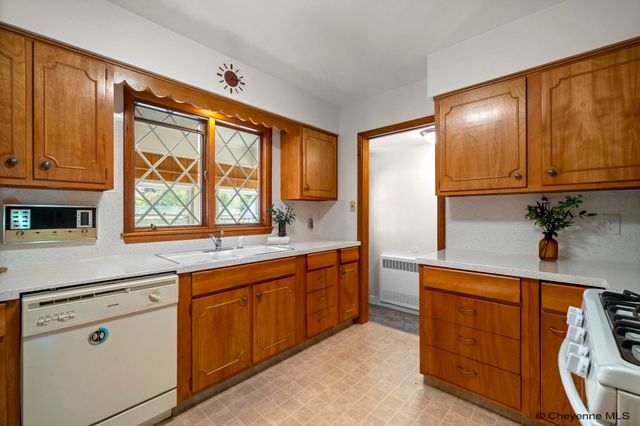 3420 CAPITOL AVE, Cheyenne, WY 82001