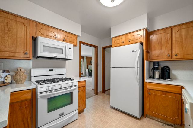 3420 CAPITOL AVE, Cheyenne, WY 82001