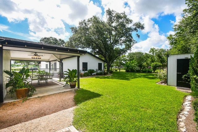 16902 Berry Road, Pearland, TX 77584