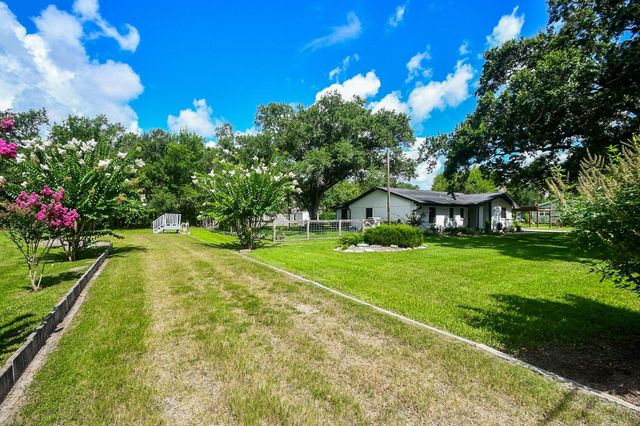 16902 Berry Road, Pearland, TX 77584
