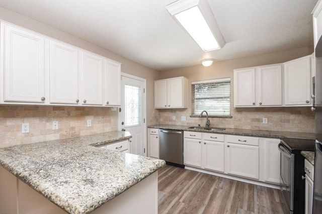 16902 Berry Road, Pearland, TX 77584