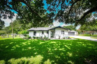 16902 Berry Road, Pearland, TX 77584