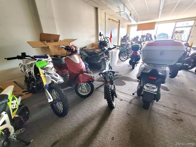 3123 S Wayne Road, Wayne, MI 48184